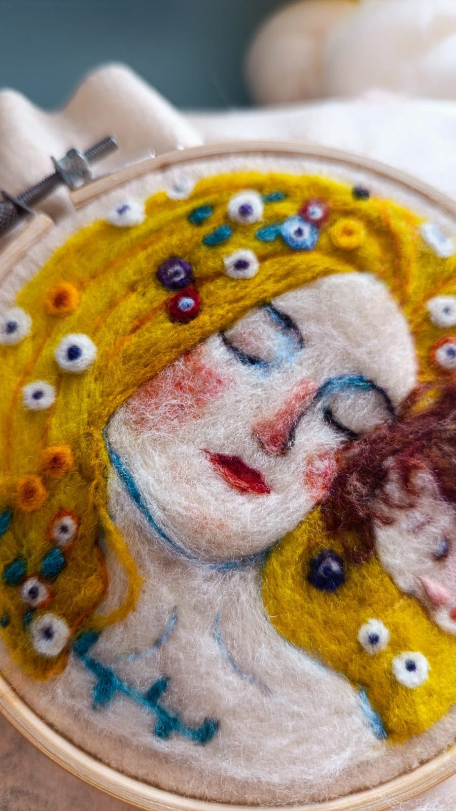 Retrato textil realizado en Rouge Lab